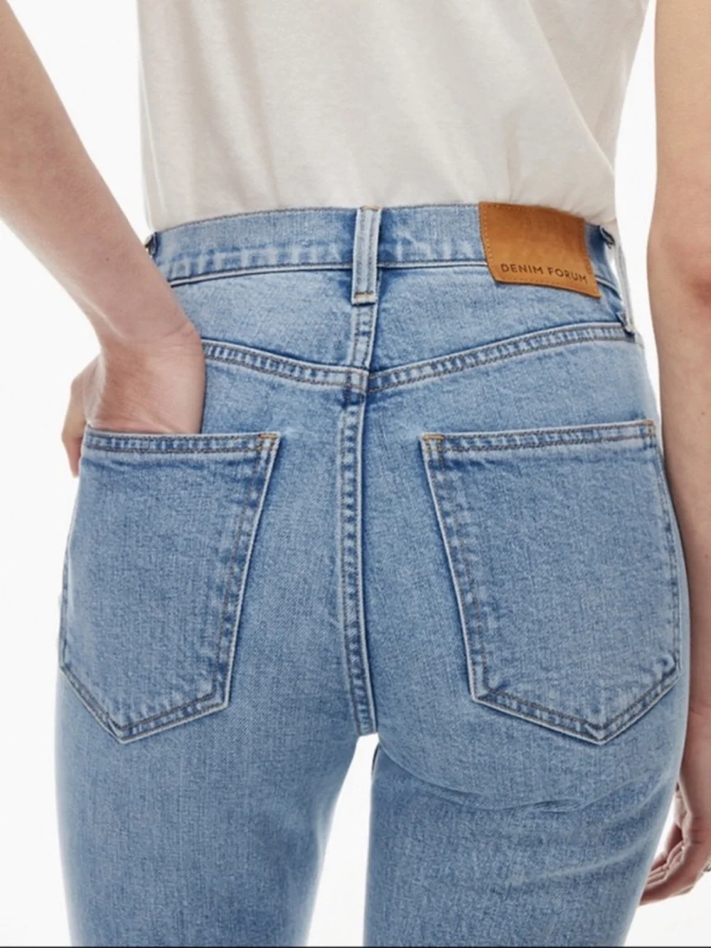 Aritzia Denim Forum Yoko High Rise Slim Jean